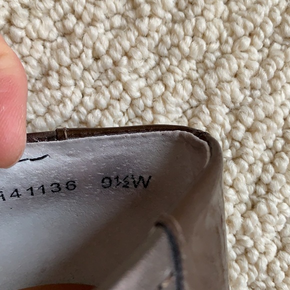 Shoes - Picture 13 of 15